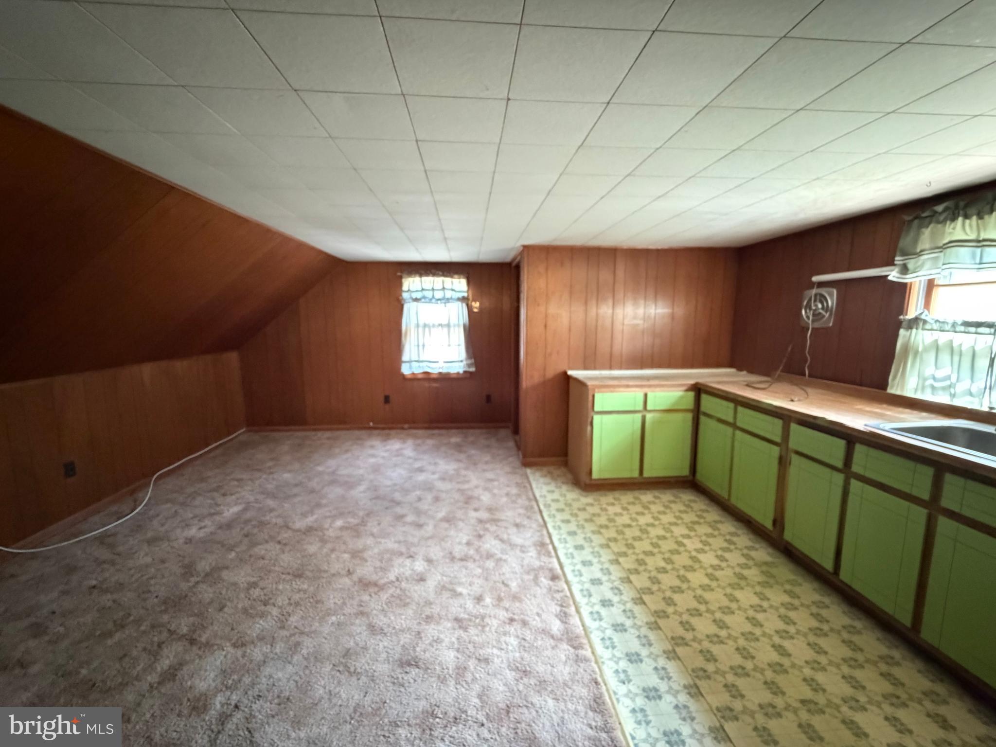 433 Juliustown Pemberton Road Juliustown, NJ 08022 - Photo 16 of 26 bedroom #3 with mini kitchenette 2nd floor