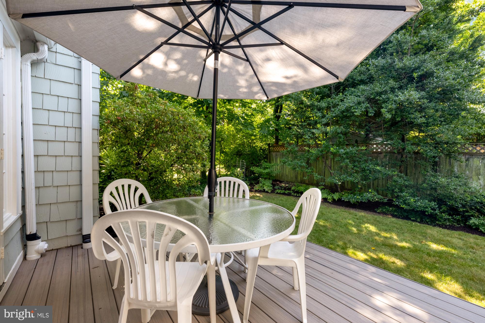3514 Shepherd Street Chevy Chase, MD 20815 - Photo 12 of 42 a view of a chairs and table in the patio