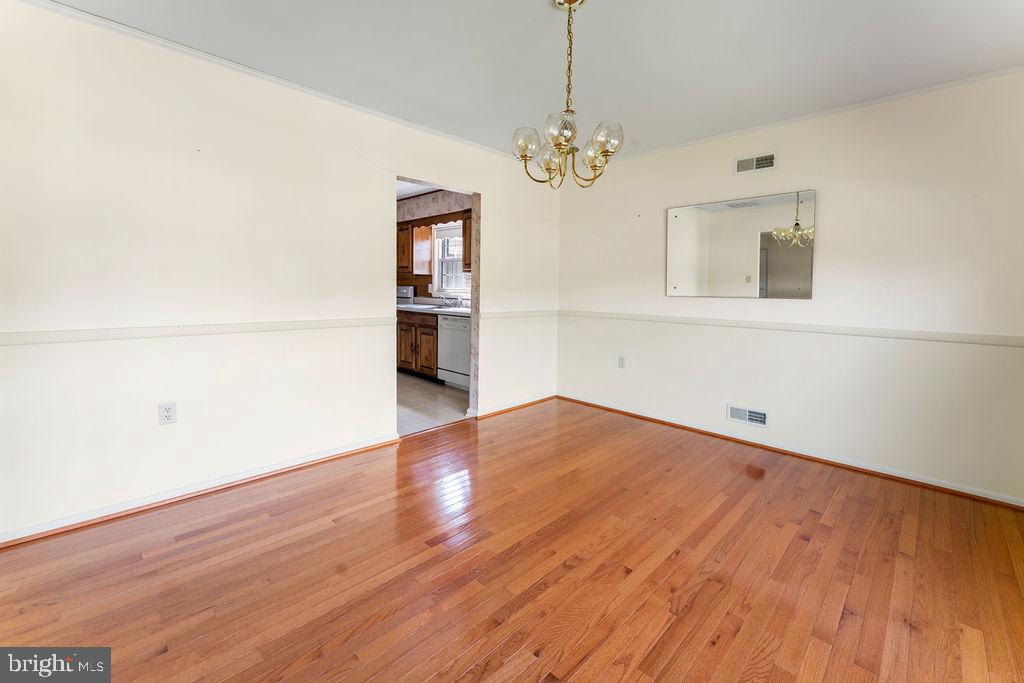 114 Williamson Road Winchester, VA 22602 - Photo 8 of 32