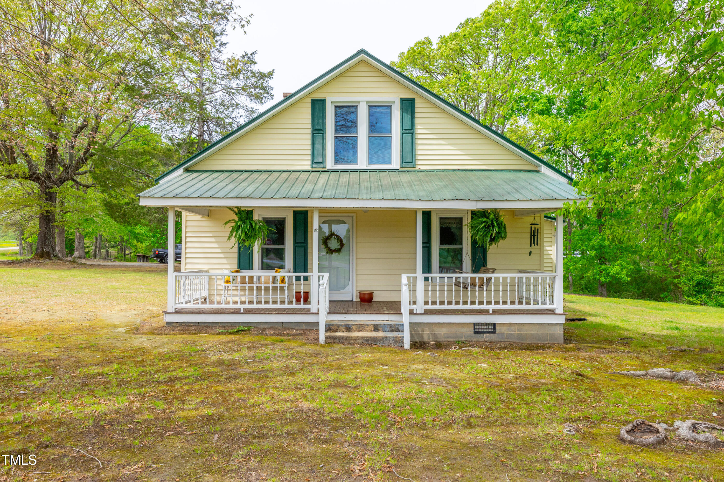 489 Purvis Farm Road Robbins, NC 27325 - Photo 3 of 32 489 Purvis Farm Road-6