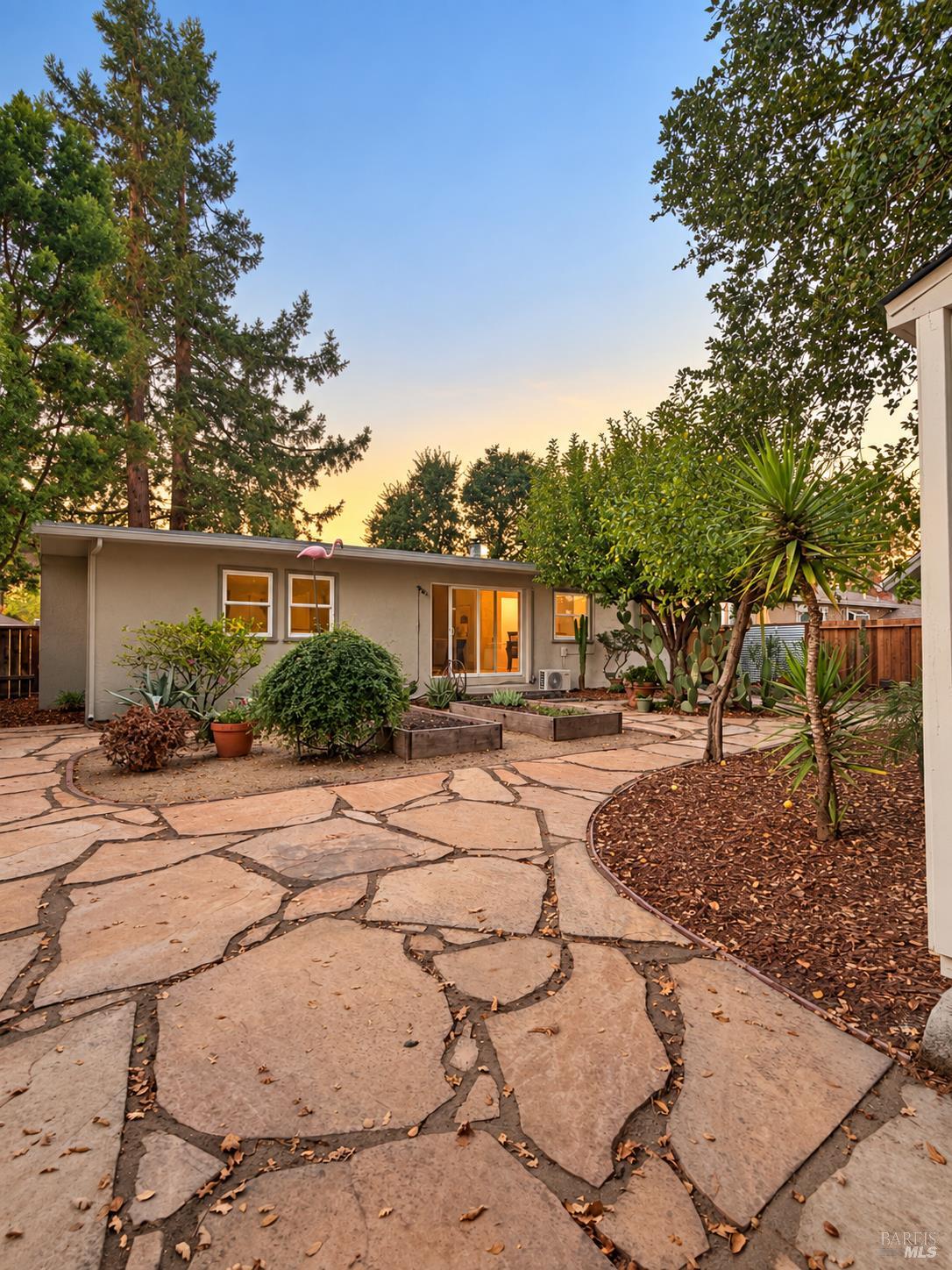 732 Pacific Avenue Santa Rosa, CA 95404 - Photo 21 of 33 Gallery Image 21