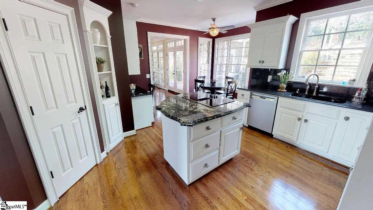 5 Deer Track Road Simpsonville, SC 29681 - Photo 11 of 35 walk in pantry and large island