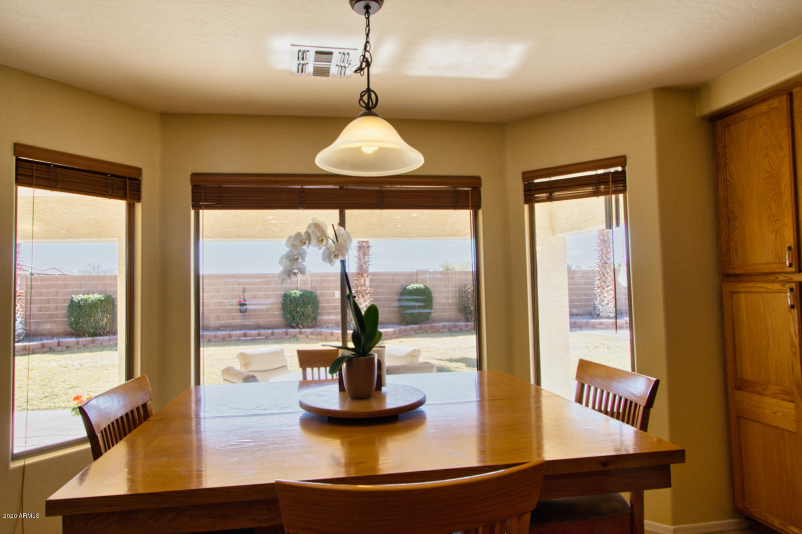 4343 East Del Rio Street Gilbert, AZ 85295 - Photo 11 of 28 4343 Del Rio HDR Interior 32
