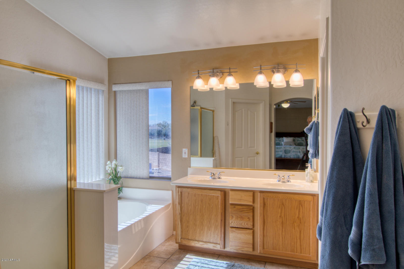 4343 East Del Rio Street Gilbert, AZ 85295 - Photo 27 of 28 4343 Del Rio HDR Interior 58