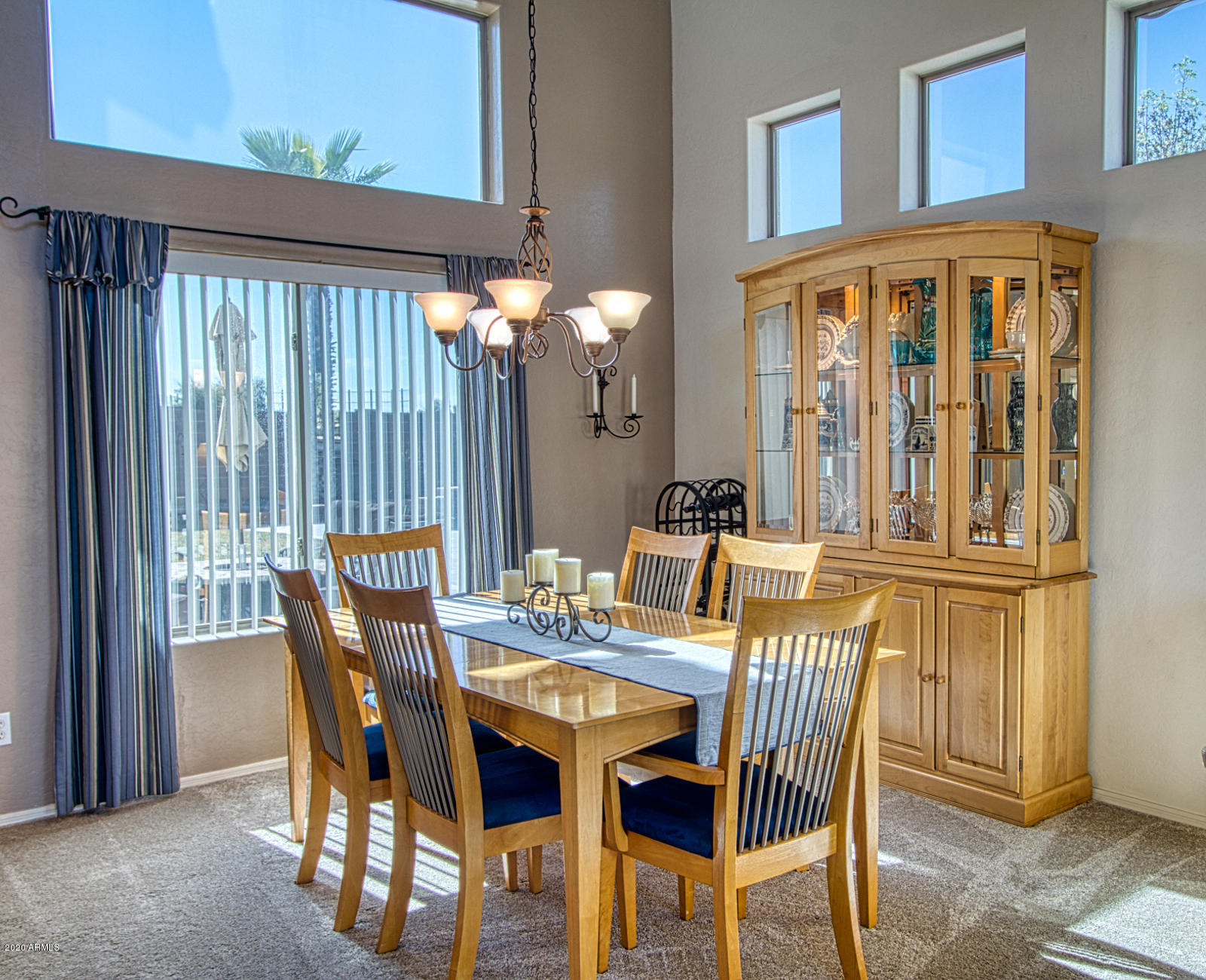 4343 East Del Rio Street Gilbert, AZ 85295 - Photo 9 of 28 4343 Del Rio HDR Interior 22