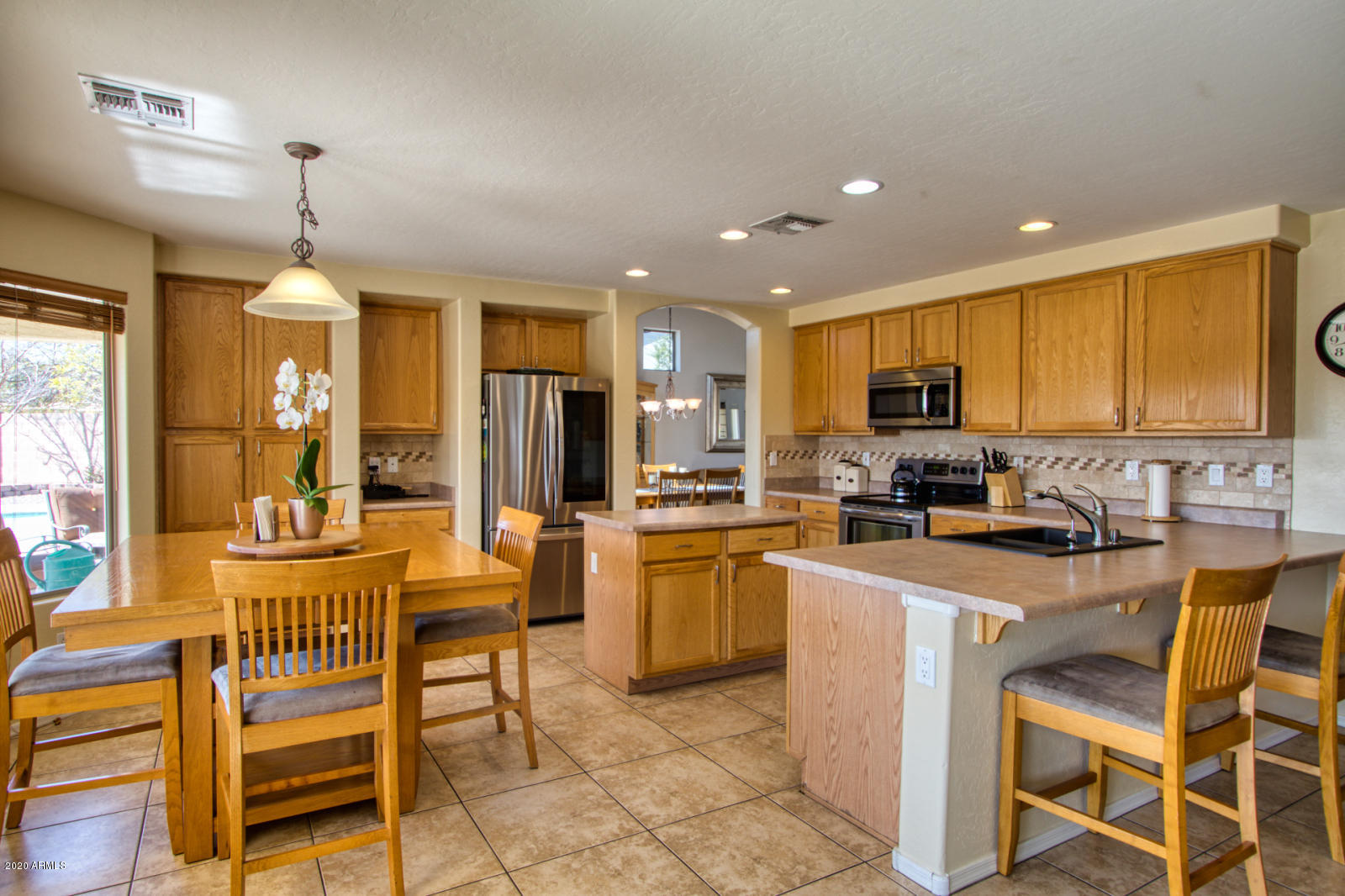 4343 East Del Rio Street Gilbert, AZ 85295 - Photo 10 of 28 4343 Del Rio HDR Interior 29