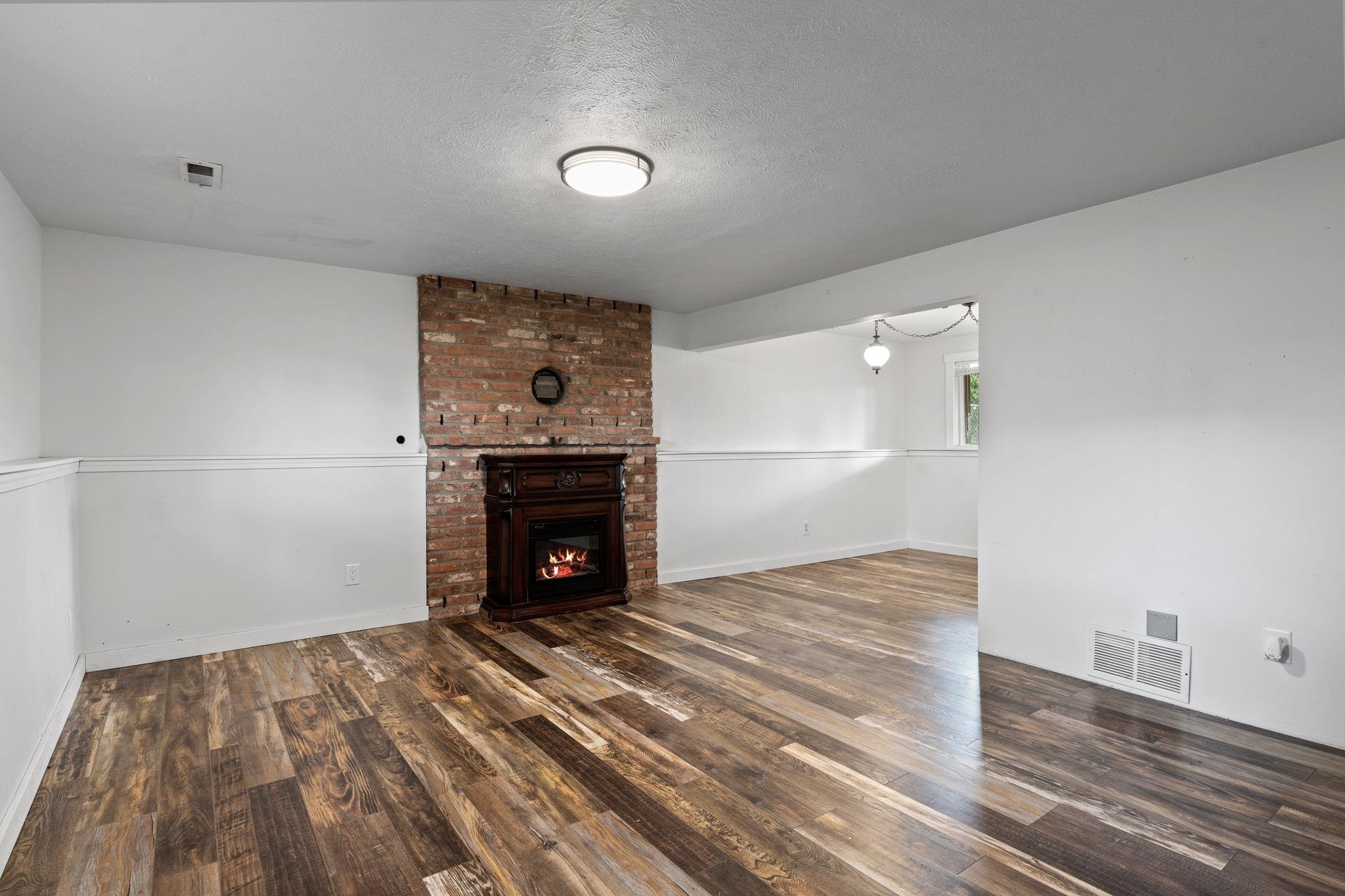 2018 East Columbia Avenue Spokane, WA 99208 - Photo 18 of 38