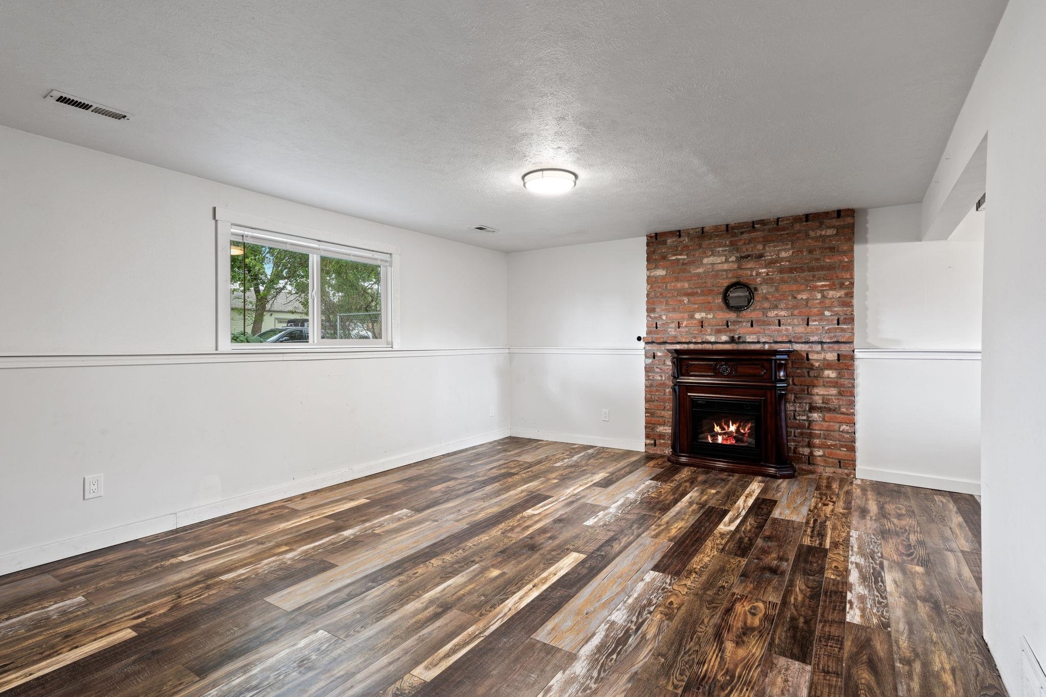 2018 East Columbia Avenue Spokane, WA 99208 - Photo 19 of 38