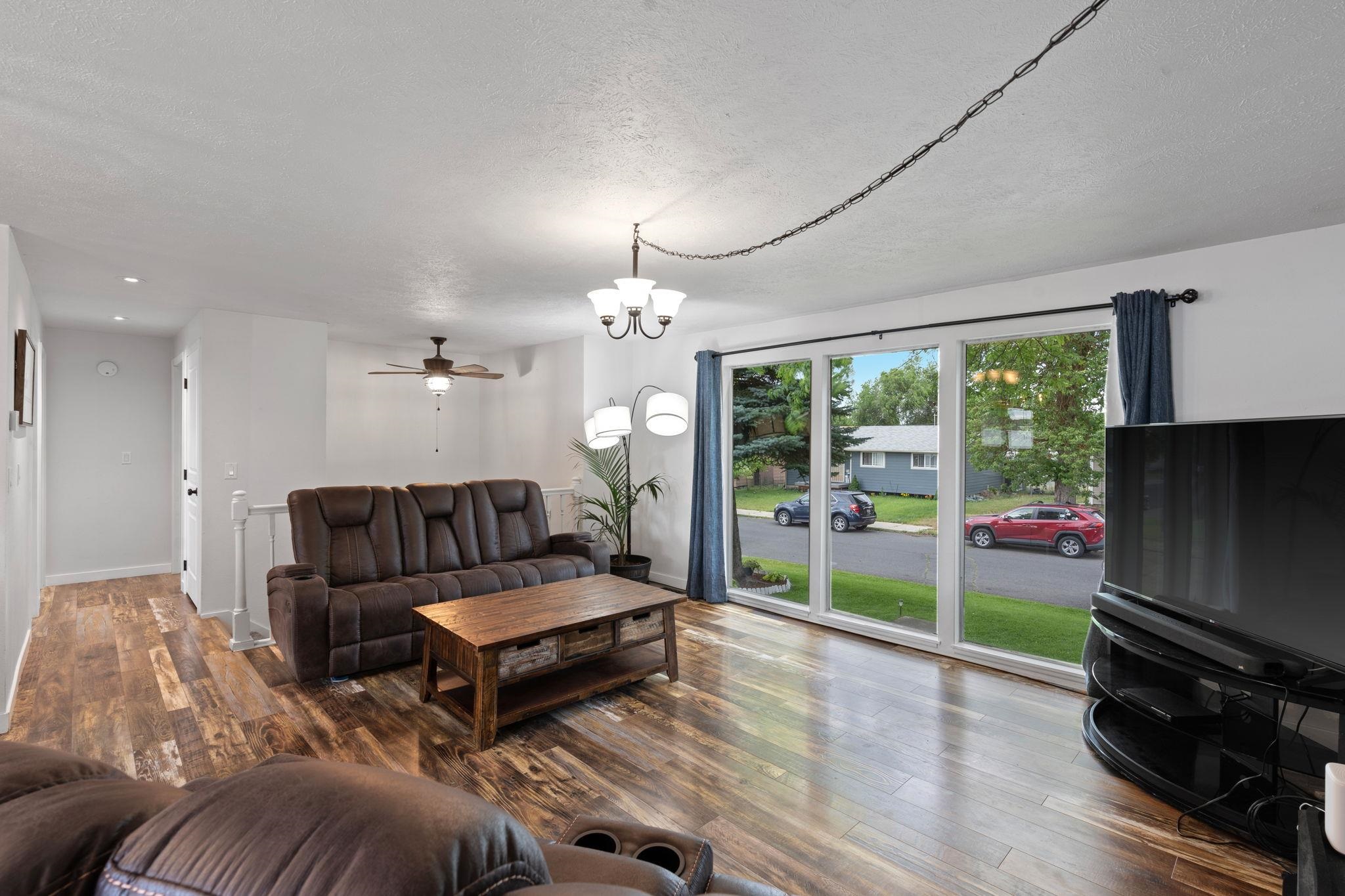 2018 East Columbia Avenue Spokane, WA 99208 - Photo 6 of 38