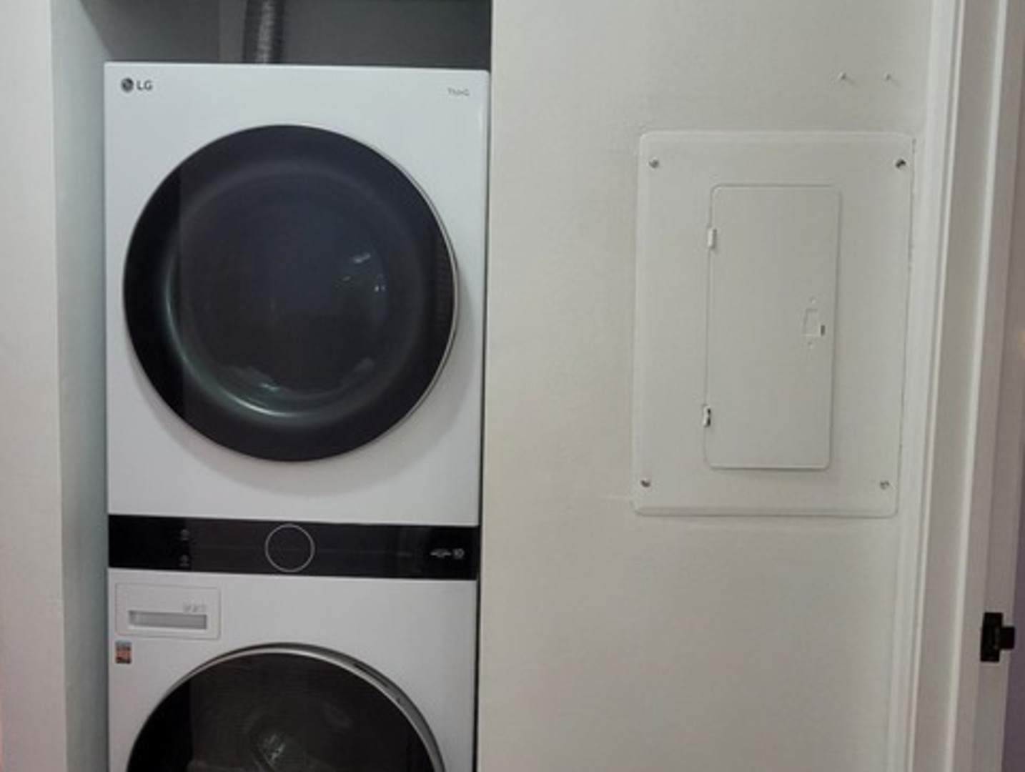 760 Weidner Road, Unit 107 Buffalo Grove, IL 60089 - Photo 14 of 22 a close up view of a washer and dryer