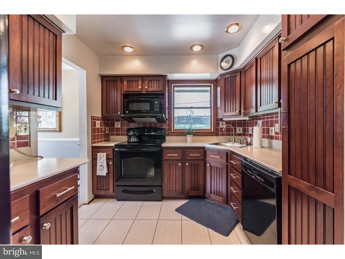 13 Taylor Road Conshohocken, PA 19428 - Photo 12 of 25 Kitchen