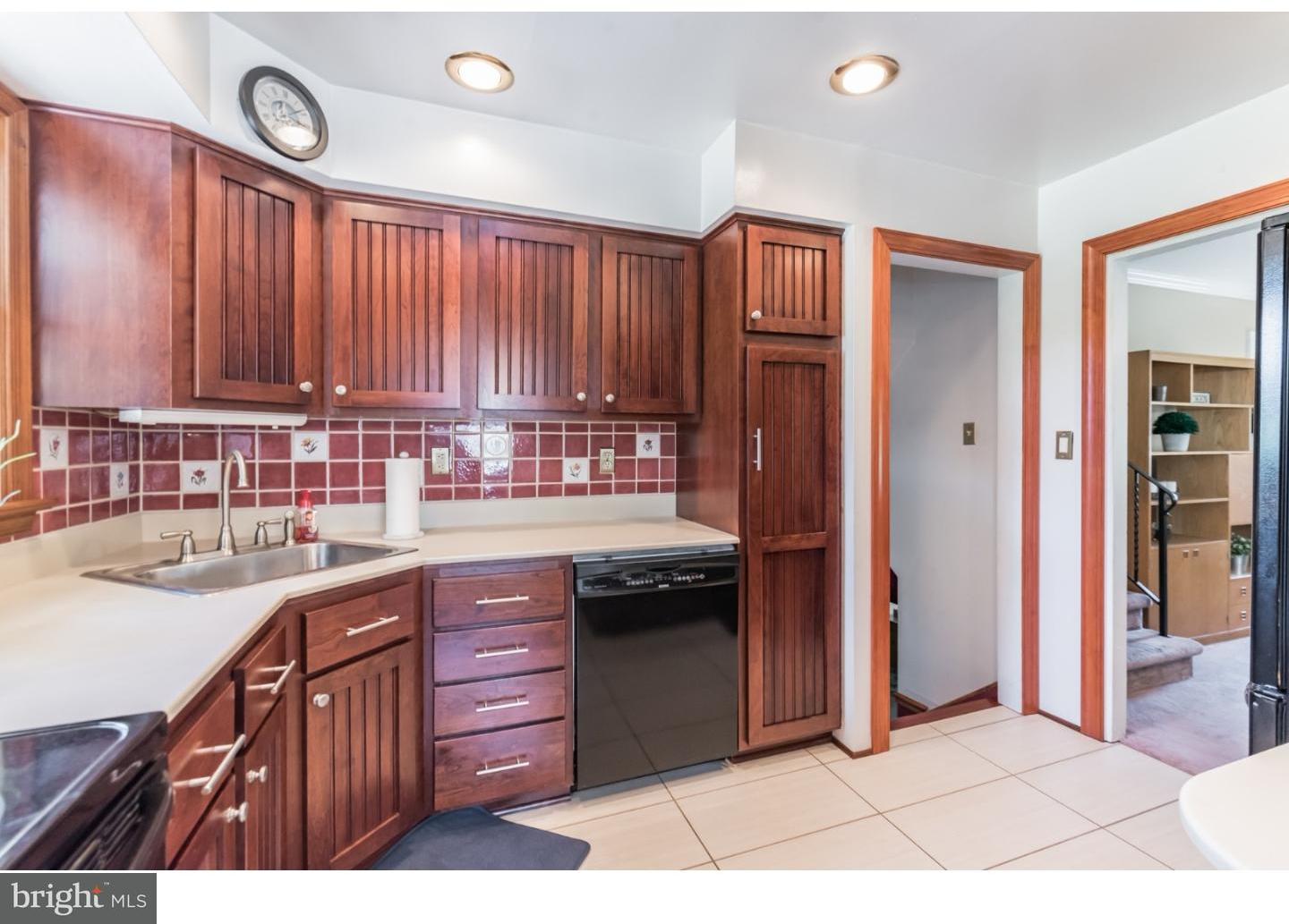 13 Taylor Road Conshohocken, PA 19428 - Photo 10 of 25 Kitchen