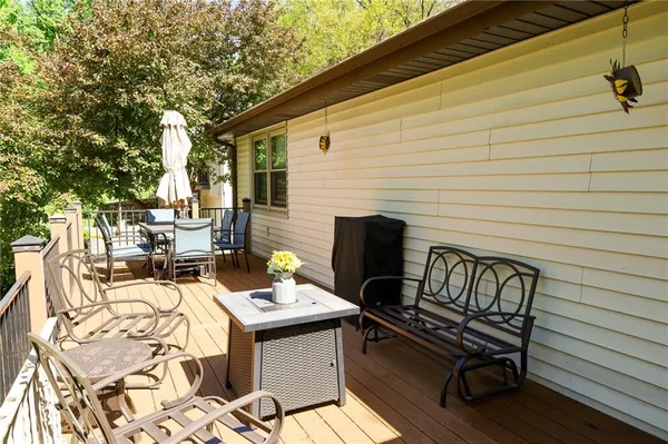 $369,500 | 4824 Mockingbird Lane, St. Joseph, MO 64506