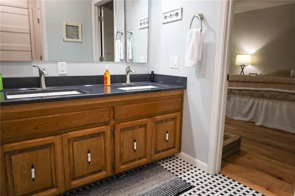 $369,500 | 4824 Mockingbird Lane, St. Joseph, MO 64506