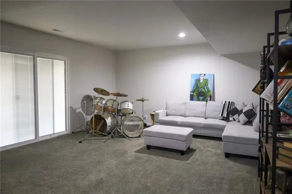 $369,500 | 4824 Mockingbird Lane, St. Joseph, MO 64506