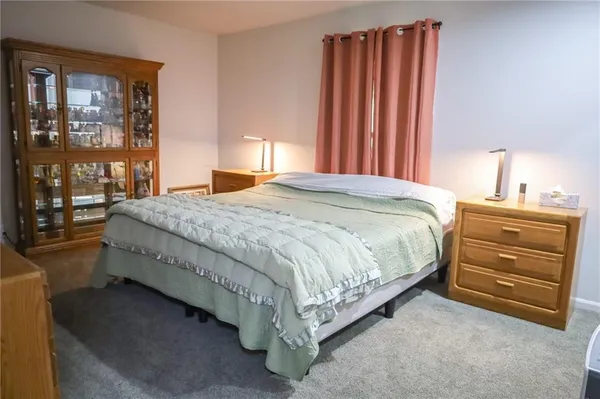 $369,500 | 4824 Mockingbird Lane, St. Joseph, MO 64506