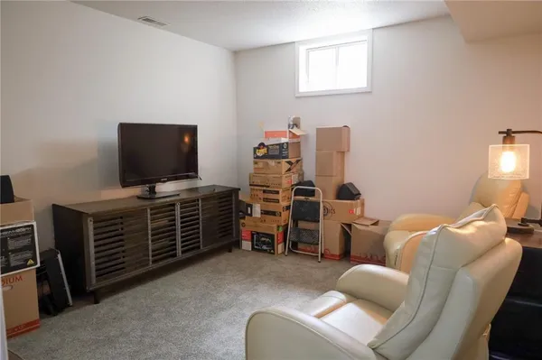 $369,500 | 4824 Mockingbird Lane, St. Joseph, MO 64506