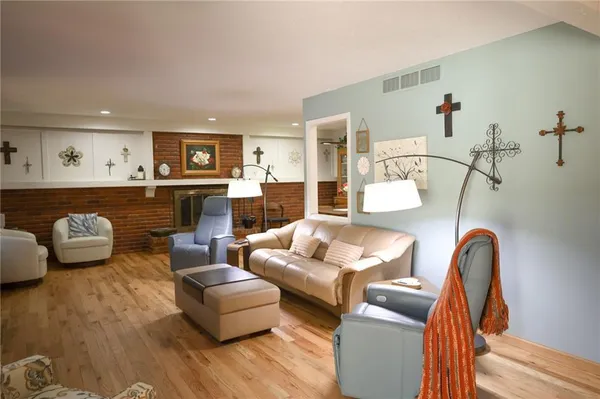 $369,500 | 4824 Mockingbird Lane, St. Joseph, MO 64506