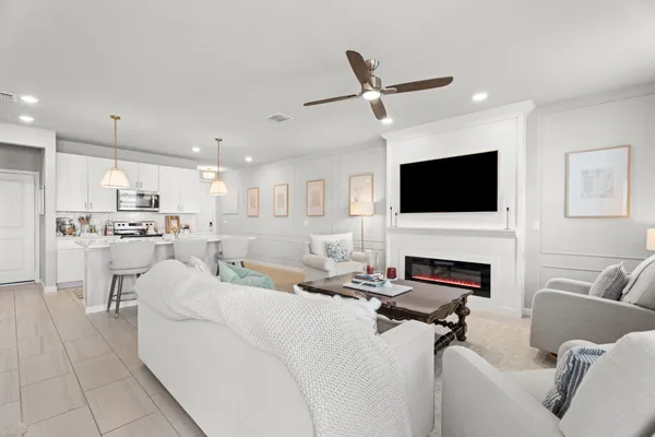 $439,999 | 5612 Southeast Edgewater Circle, Stuart, FL 34997