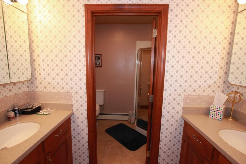 289 Cape Monday Road Harrison, ME 04040 - Photo 20 of 35 Full Bath - First Floor - Double...