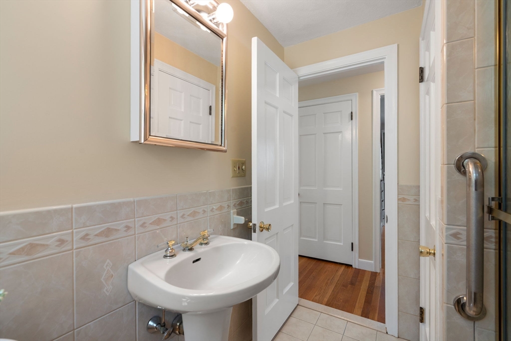 12 Southwick Road North Reading, MA 01864 - Photo 16 of 39