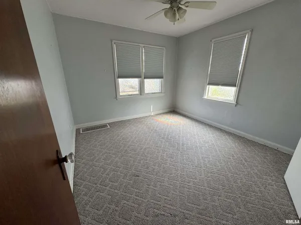 $99,900 | 2537 South 5th Street, Springfield, IL 62703