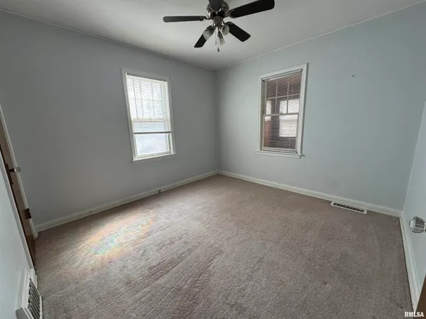 $99,900 | 2537 South 5th Street, Springfield, IL 62703