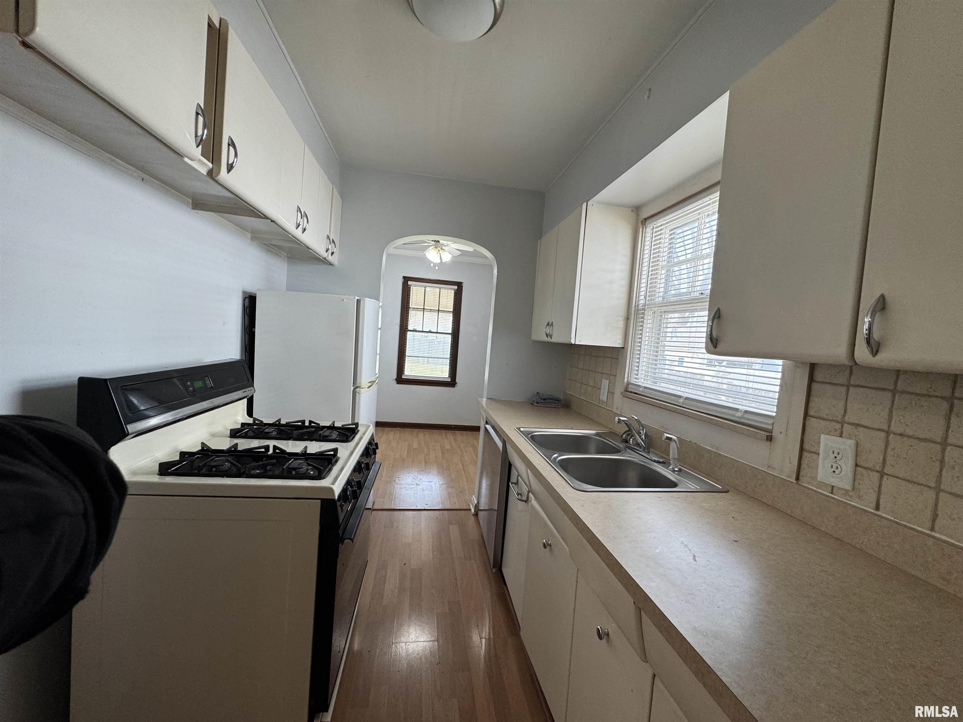 2537 South 5th Street Springfield, IL 62703 - Photo 9 of 16