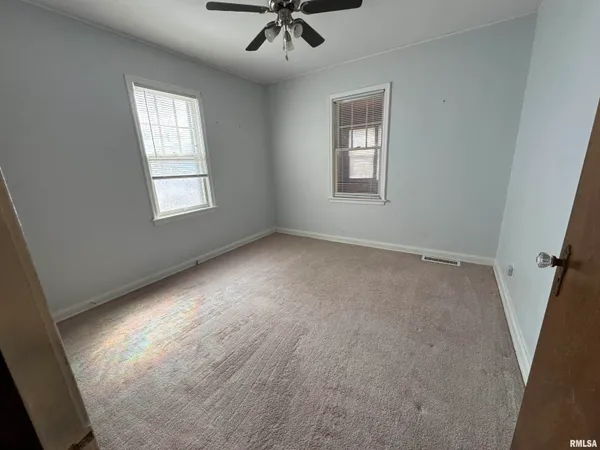 $99,900 | 2537 South 5th Street, Springfield, IL 62703