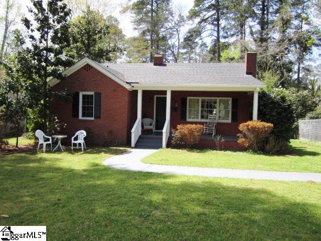 600 Cedar Street Clinton, SC 29325 - Photo 1 of 27