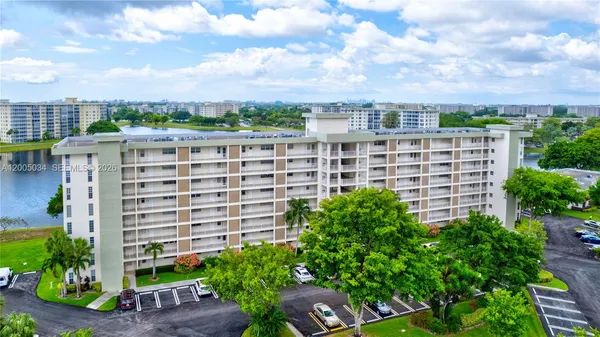 $2,400 | 3091 North Course Drive, Unit 702, Pompano Beach, FL 33069