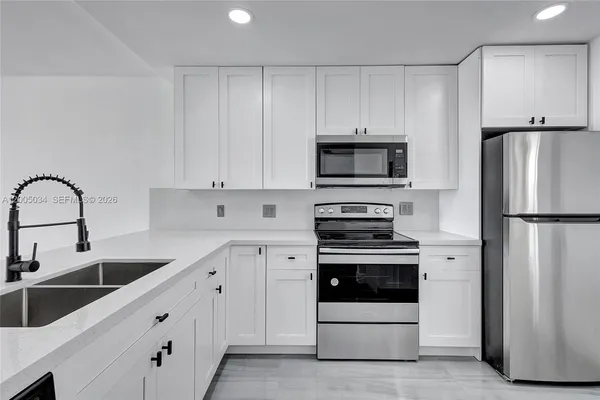 $2,400 | 3091 North Course Drive, Unit 702, Pompano Beach, FL 33069