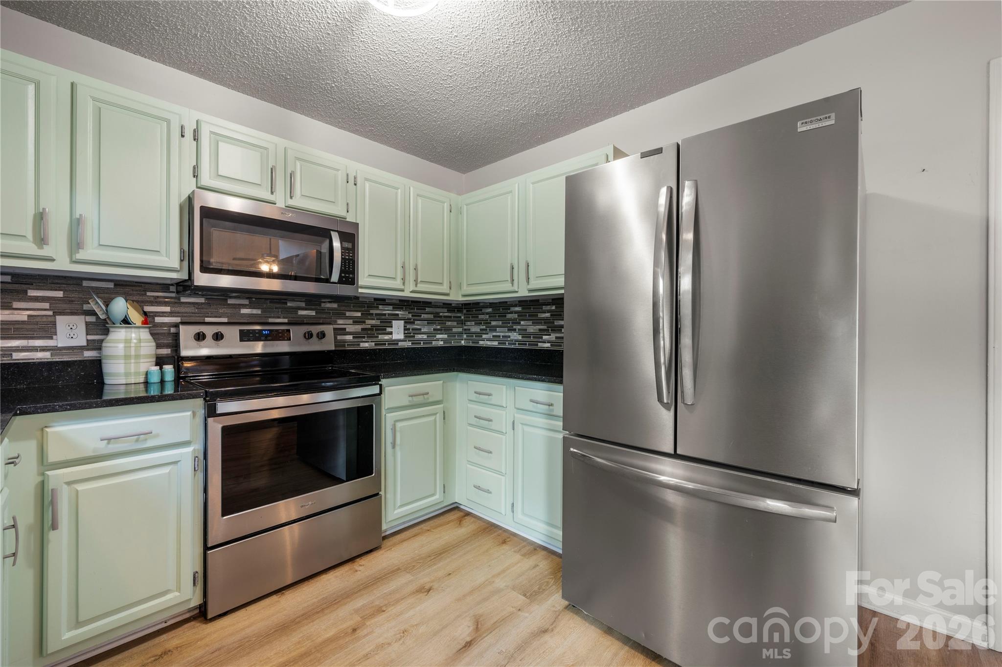 3072 Point Clear Drive Tega Cay, SC 29708 - Photo 11 of 47