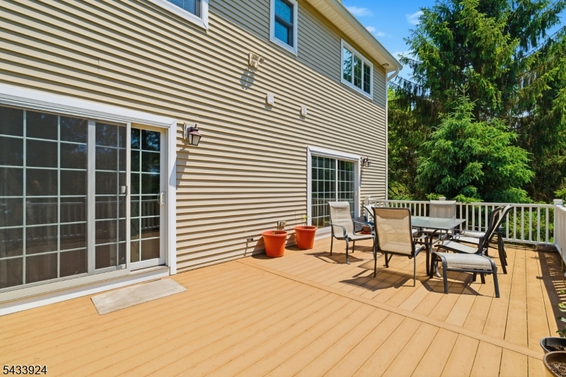 42 Spring Valley Road Montvale, NJ 07645 - Photo 15 of 50