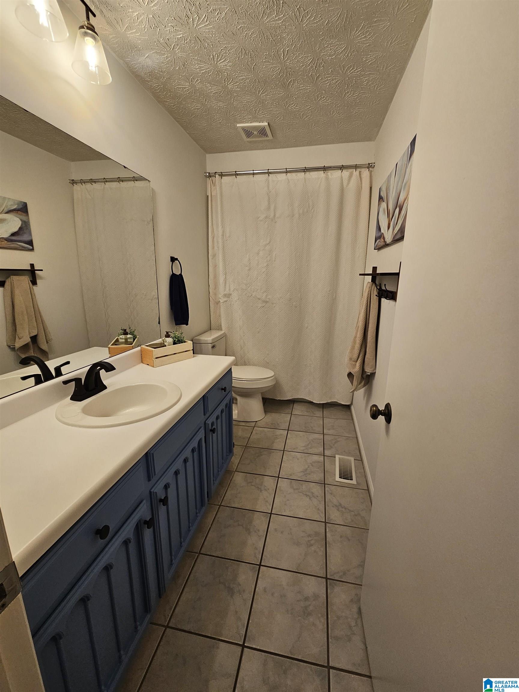 409 Russell Lane Weaver, AL 36277 - Photo 10 of 19