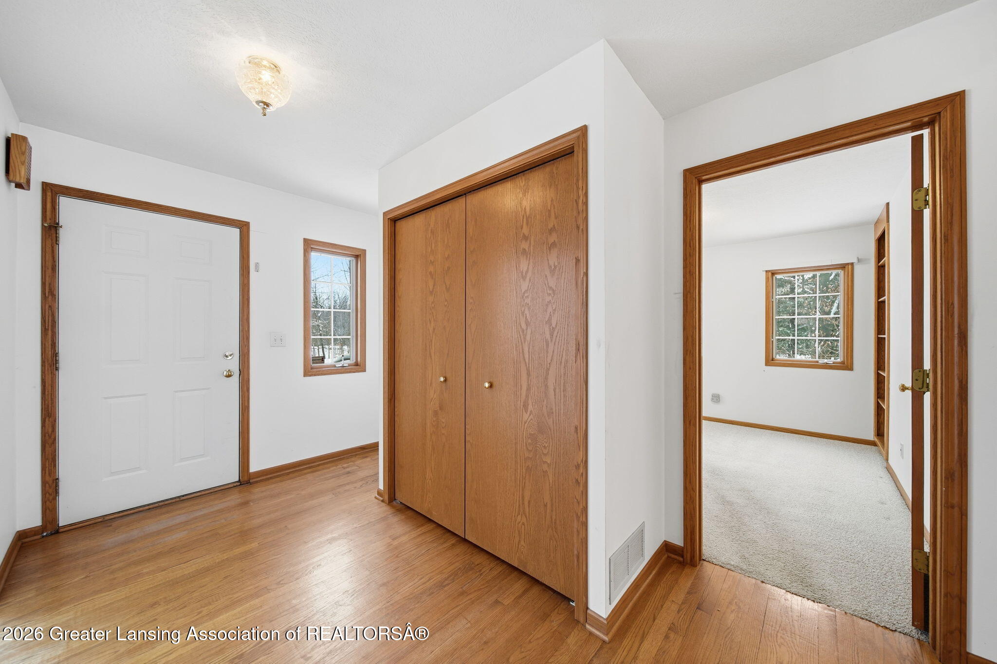 9265 Royston Road Grand Ledge, MI 48837 - Photo 9 of 54 13-web-or-mls-DSC02165