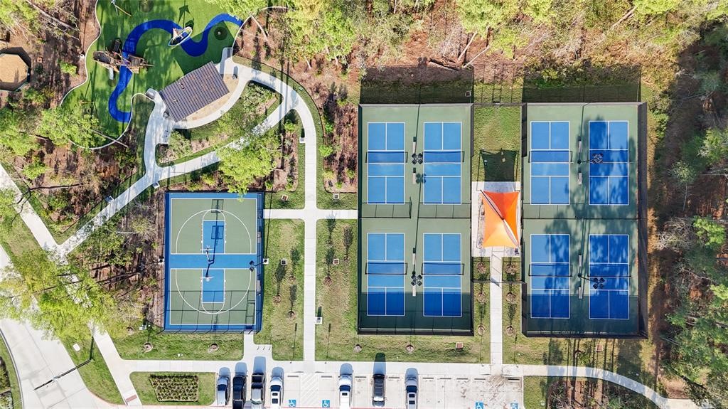 5030 Vly Wind Court Spring, TX 77386 - Photo 33 of 36 Basketball and pickleball courts.