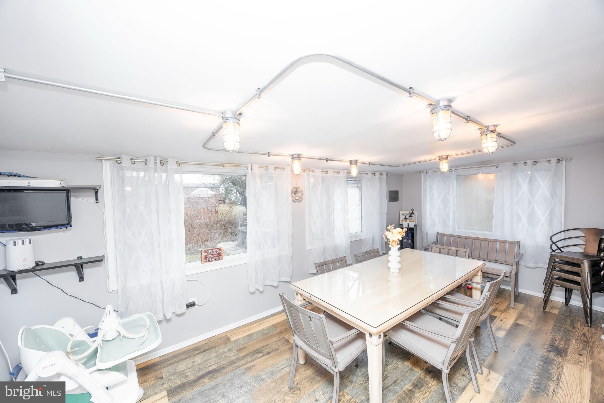 201 Oak Avenue Baltimore, MD 21221 - Photo 31 of 33