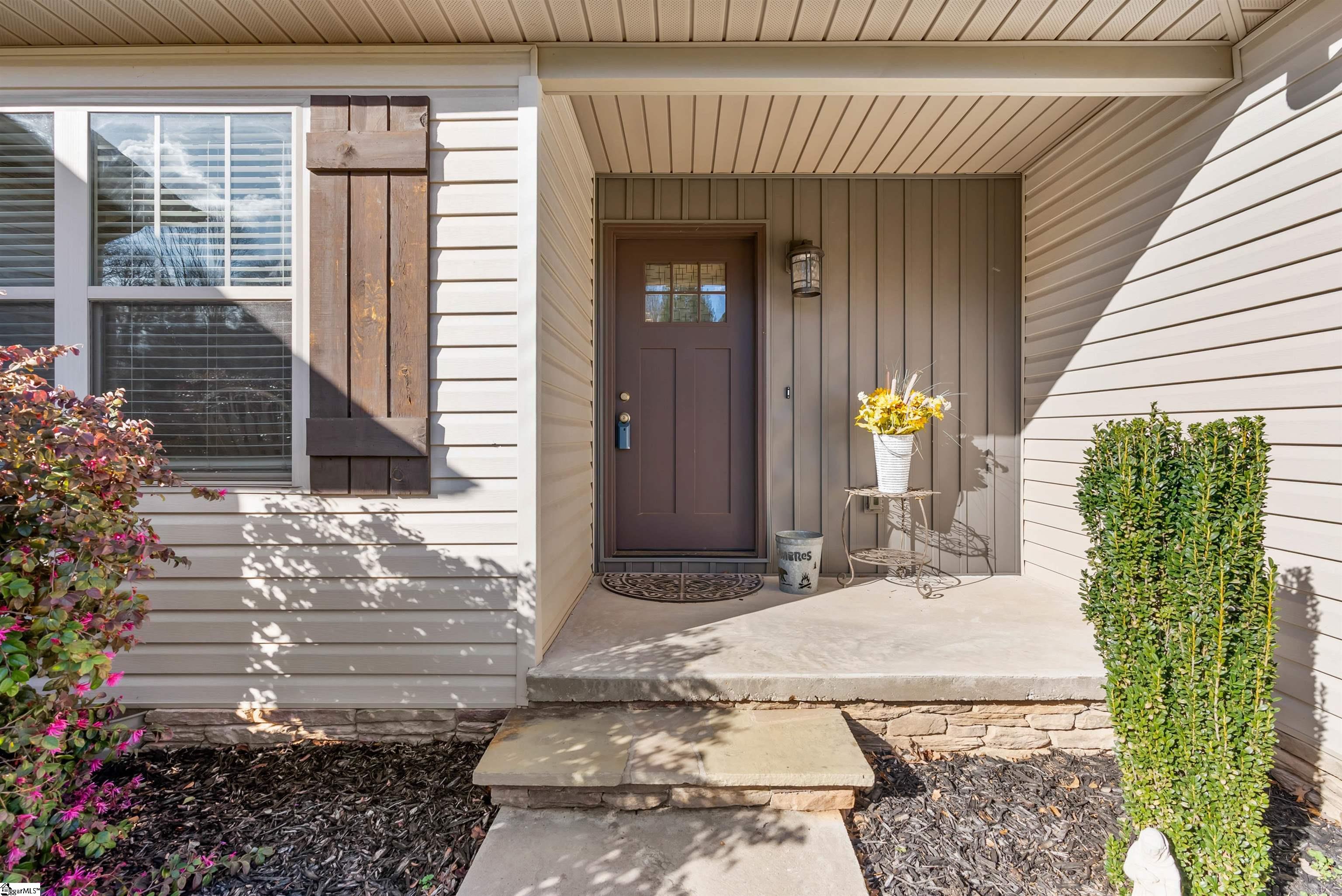 304 Swamp Fox Road Spartanburg, SC 29306 - Photo 4 of 26 Gallery Image 4