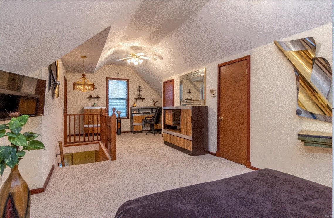 5136 Heege Road St. Louis, MO 63123 - Photo 15 of 21 Gallery Image 15