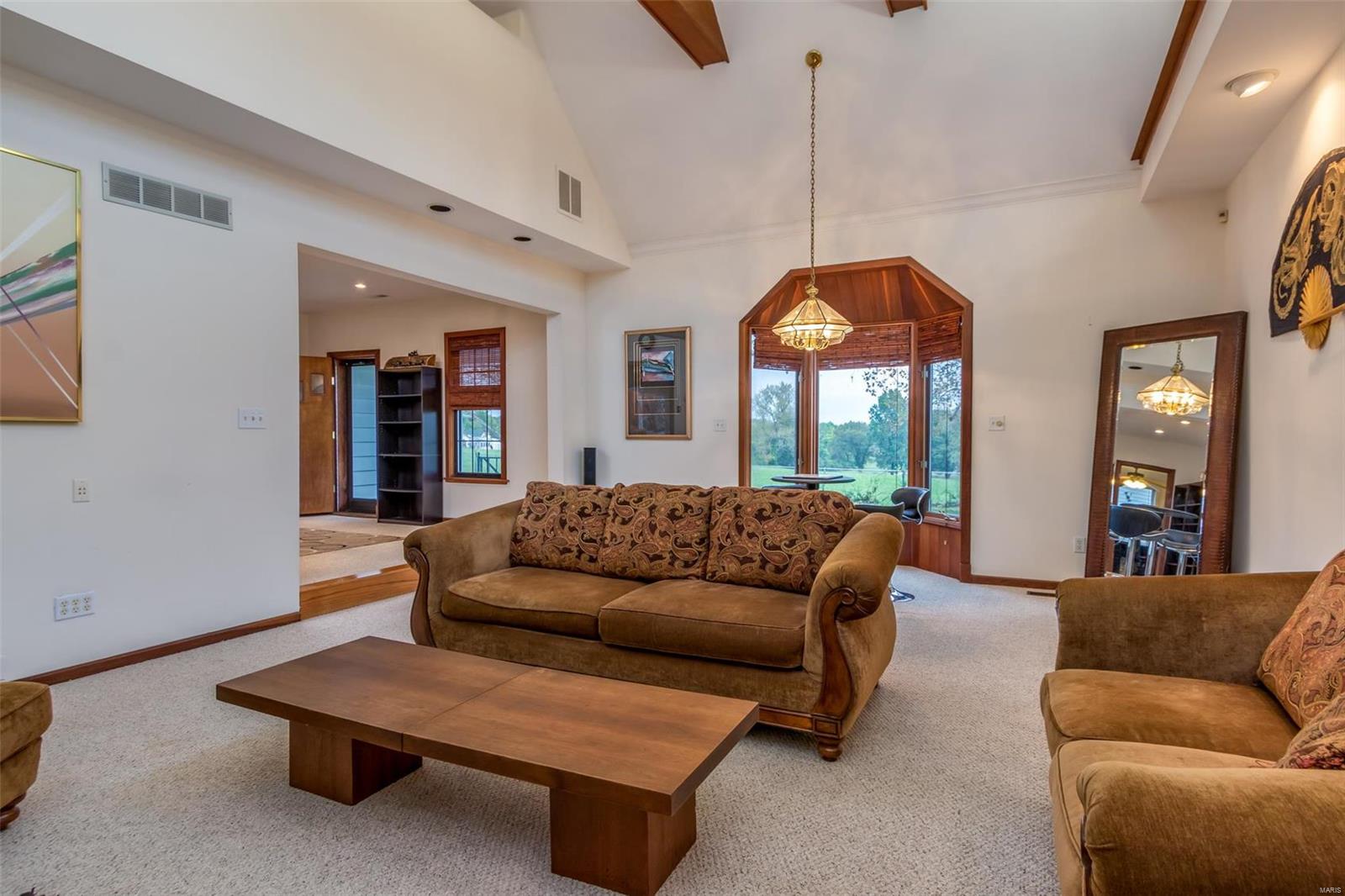 5136 Heege Road St. Louis, MO 63123 - Photo 8 of 21 Gallery Image 8