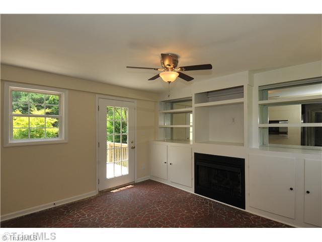 2528 Robinhood Road Winston-Salem, NC 27104 - Photo 5 of 14 Other.