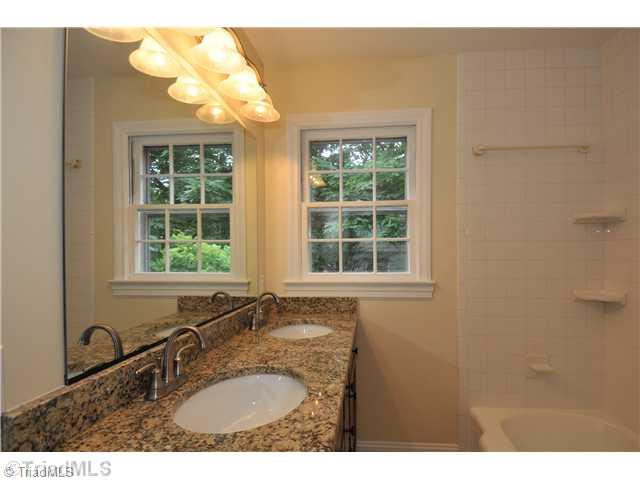 2528 Robinhood Road Winston-Salem, NC 27104 - Photo 9 of 14 Bath.