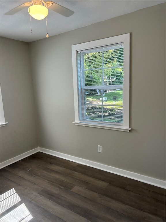 3107 Prim Place Brunswick, GA 31520 - Photo 9 of 24 Bedroom 2