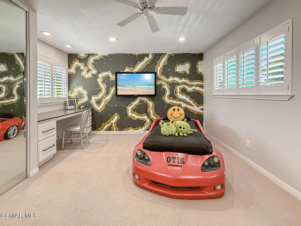 687 Stonebrook Street Simi Valley, CA 93065 - Photo 45 of 76 Gallery Image 45