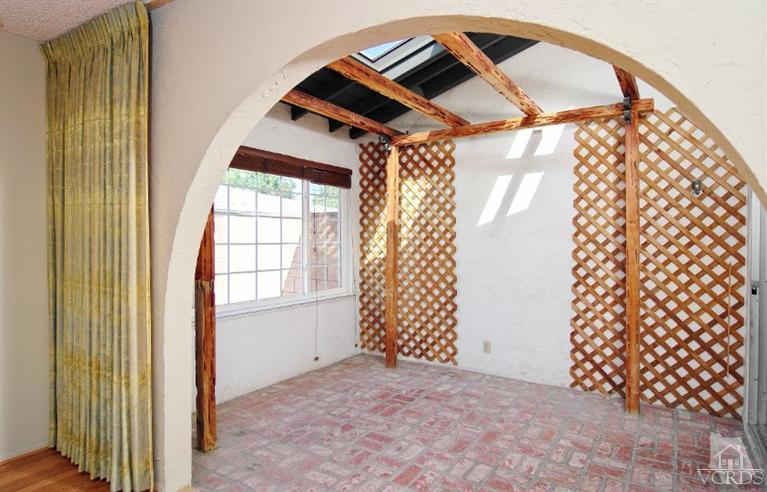 2796 Harrington Road Simi Valley, CA 93065 - Photo 15 of 15 an empty room with windows