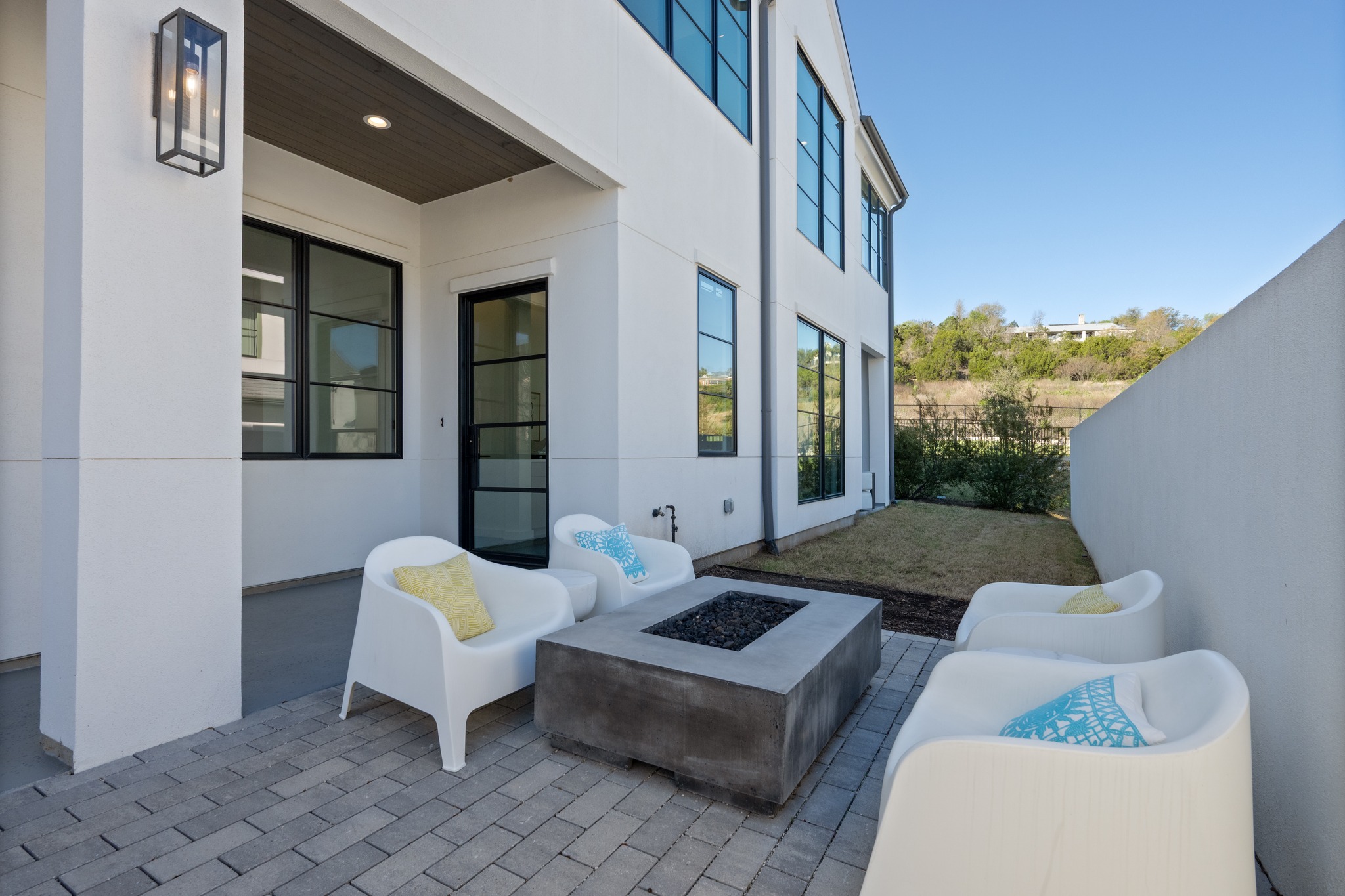 6901 Adeline Way, Unit 23 Austin, TX 78746 - Photo 29 of 30
