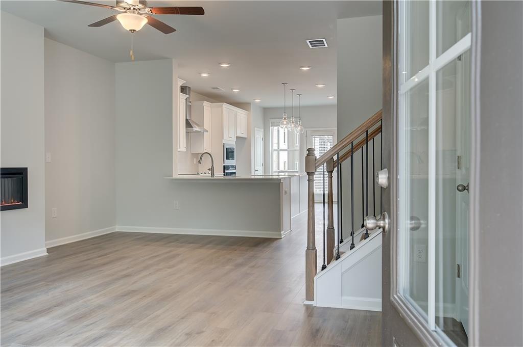 301 Daybreak Lane Newnan, GA 30265 - Photo 4 of 24