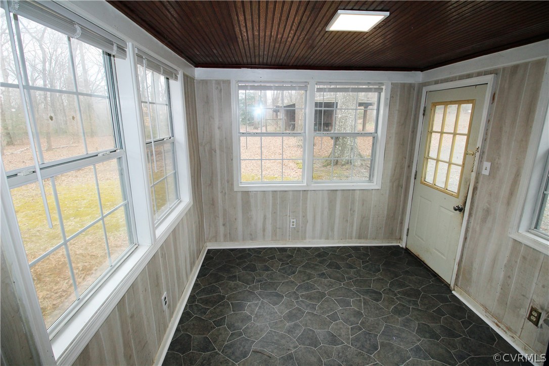 12821 Old Buckingham Road Midlothian, VA 23113 - Photo 9 of 50 a view of an empty room with a window