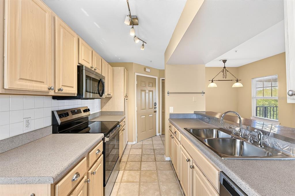 420 Summit Ridge Place, Unit 316 Longwood, FL 32779 - Photo 8 of 25
